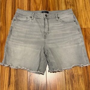 Simply Vera Vera Wang Light Gray Jean Shorts